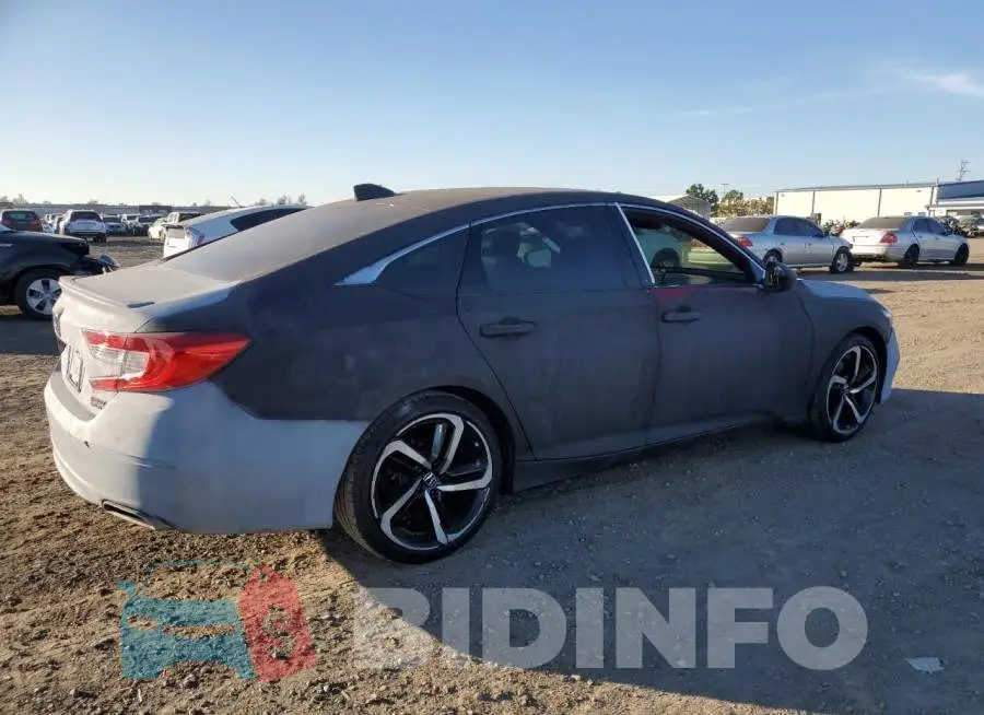 1HGCV2F30KA009873 Photo# 3
