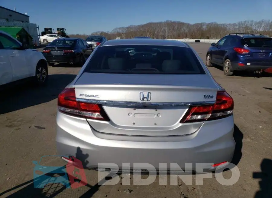 2HGFB2F98FH538487 Photo# 6