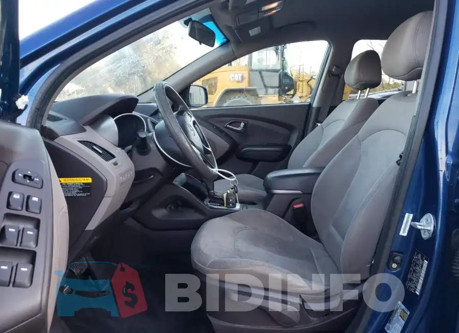 KM8JTCAF4EU849687 Photo# 7