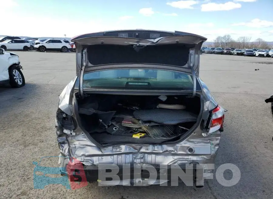 2T1BURHE2FC374433 Photo# 6