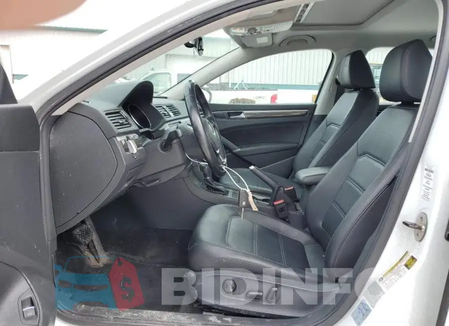 1VWBT7A31GC050140 Photo# 7