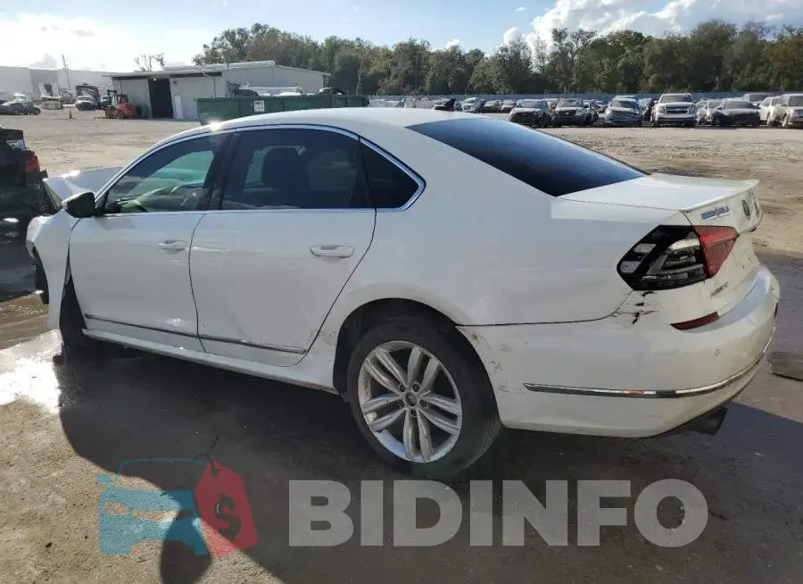 1VWGT7A36HC045877 Photo# 2