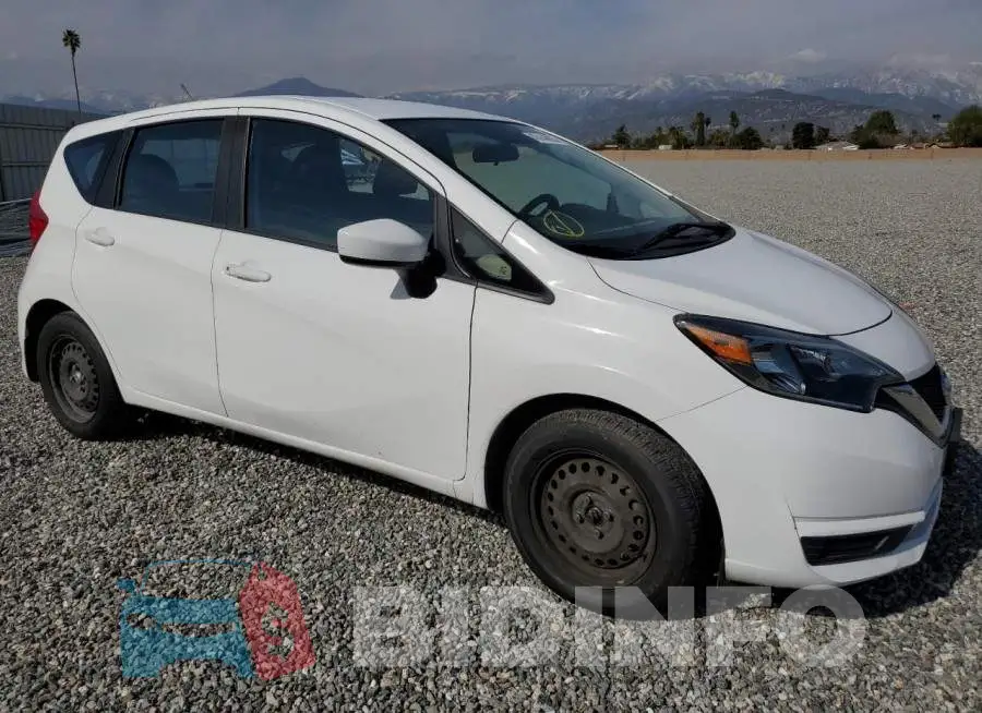 3N1CE2CP2JL359179 Photo# 4