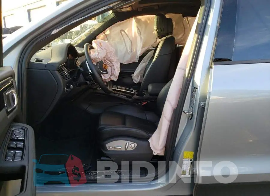 WP1AA2A59LLB14975 Photo# 7