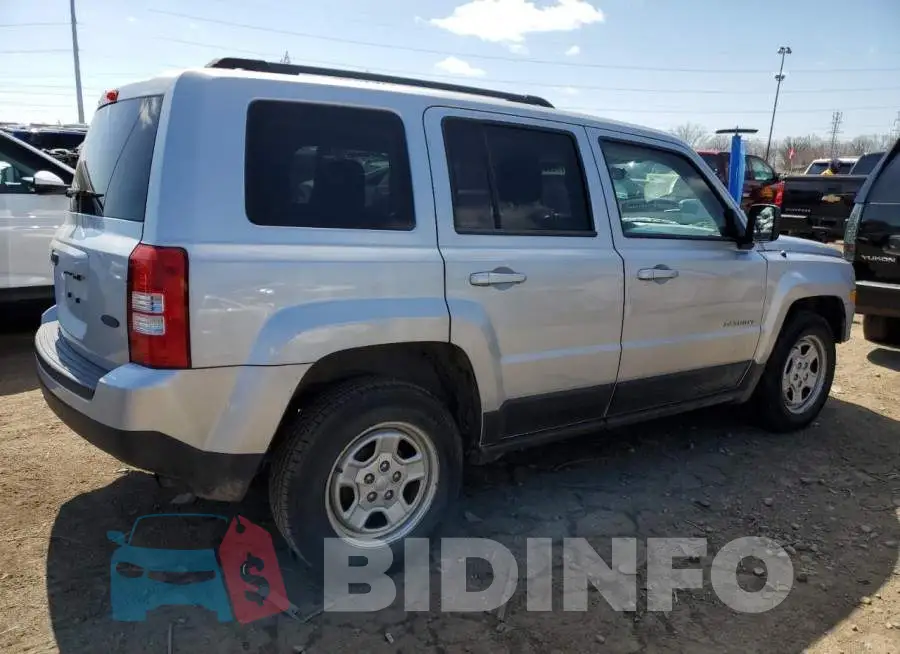 1C4NJPBA1ED539423 Photo# 3