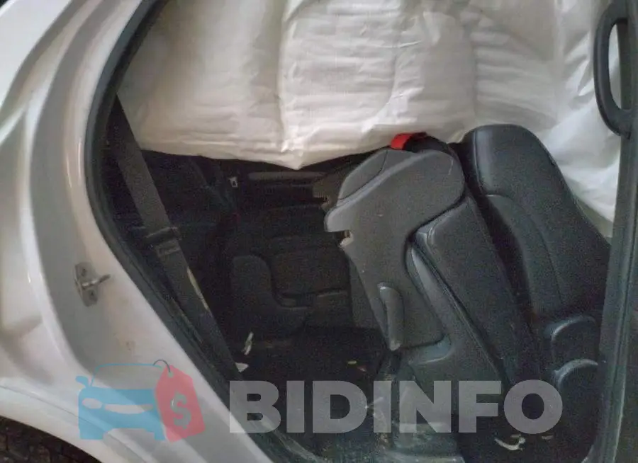1C4RDJDG9JC194388 Photo# 11