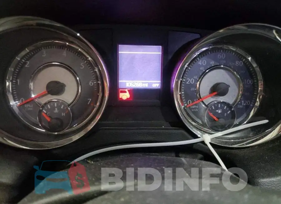 2C4RC1CGXER377901 Photo# 9