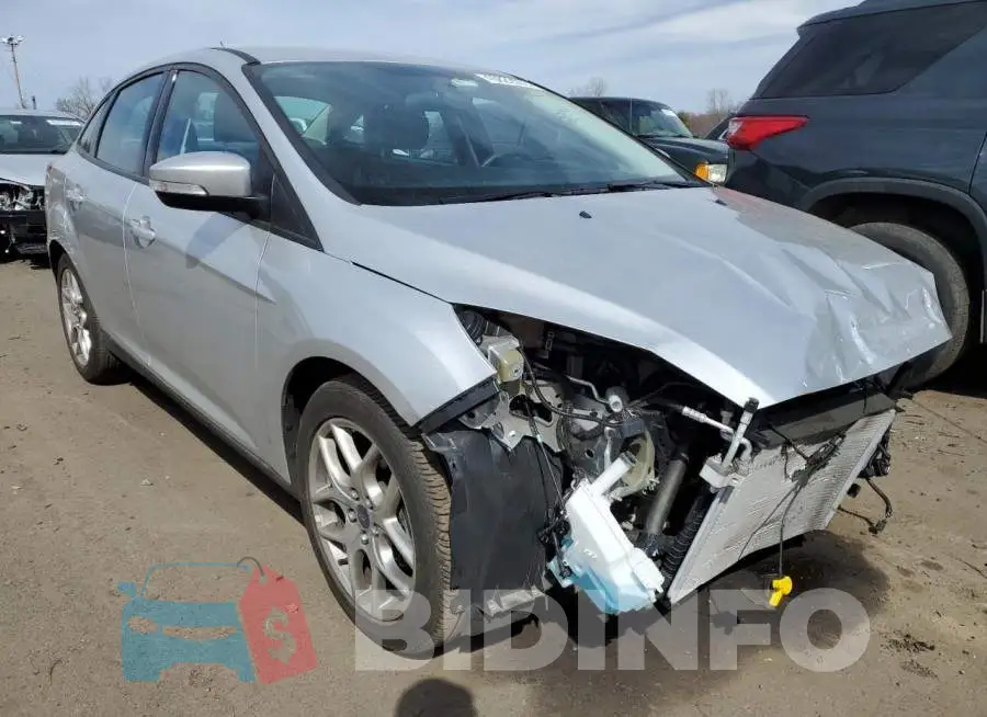 1FADP3F21FL303843 Photo# 4
