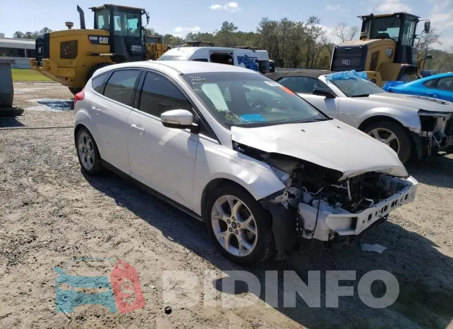 1FADP3N22EL378907 Photo# 4