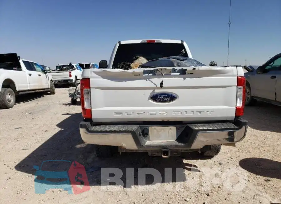 1FT7X2BT6JEB96026 Photo# 6