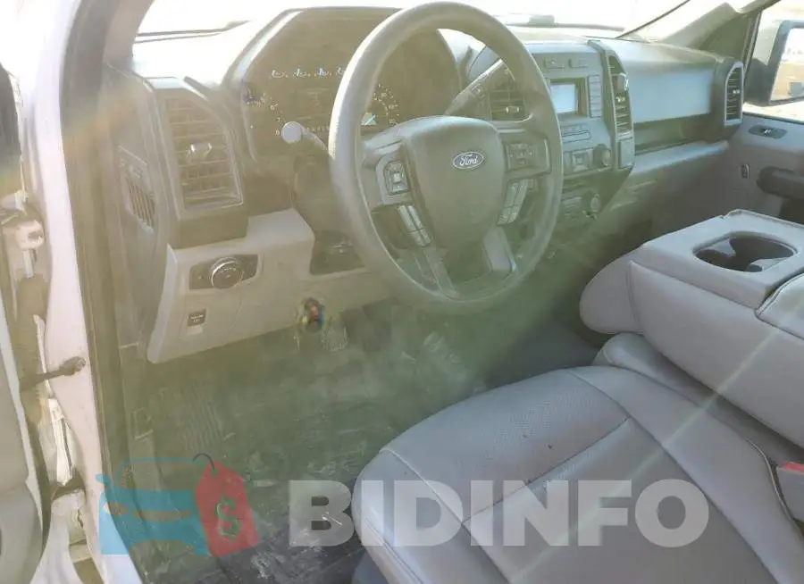 1FTMF1EB9JKE50039 Photo# 8