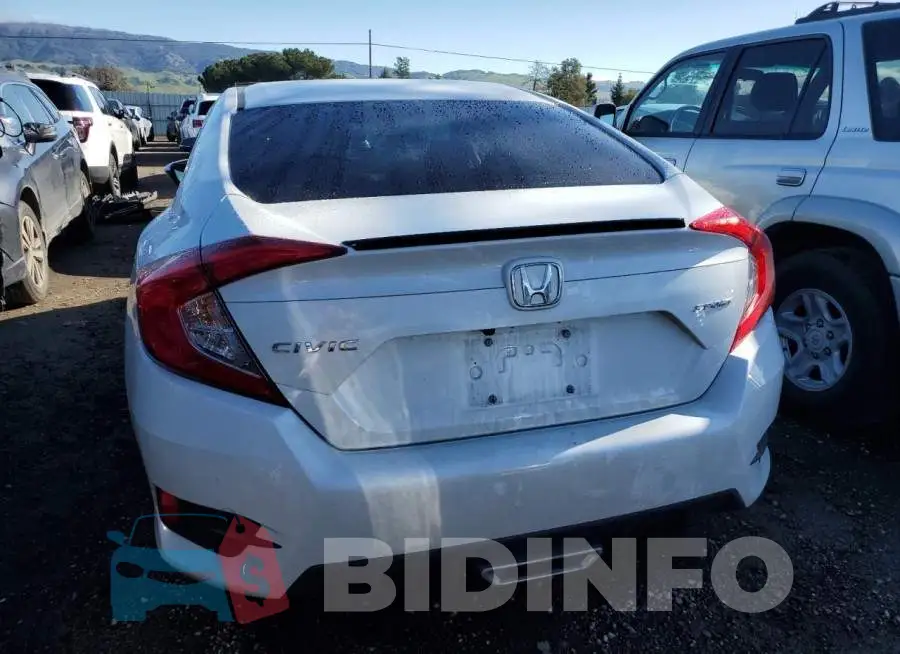 19XFC2F85LE201852 Photo# 6