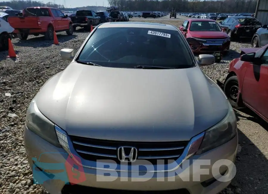 1HGCR2F83FA144142 Photo# 5