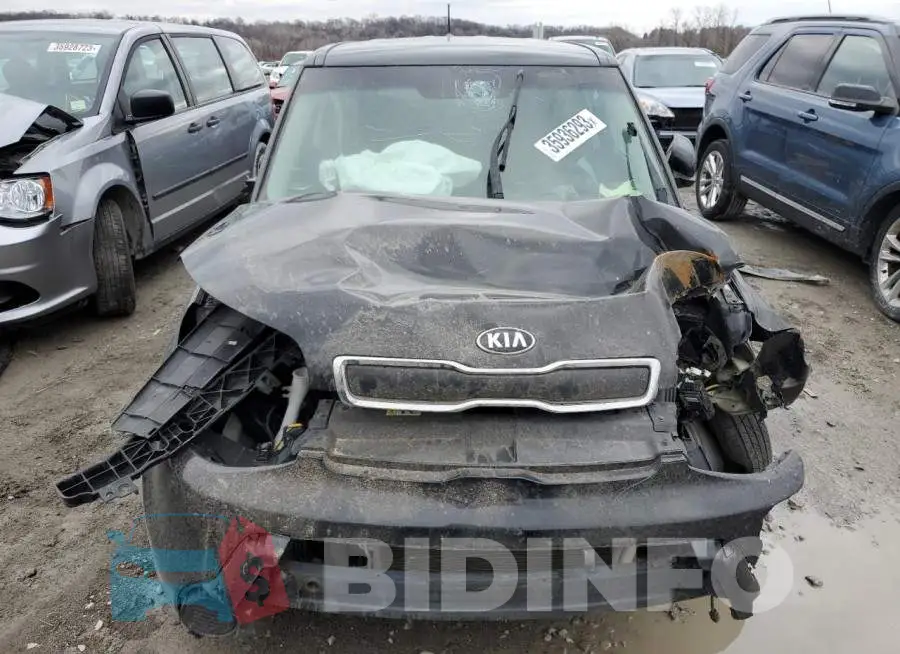 KNDJN2A26F7232037 Photo# 5