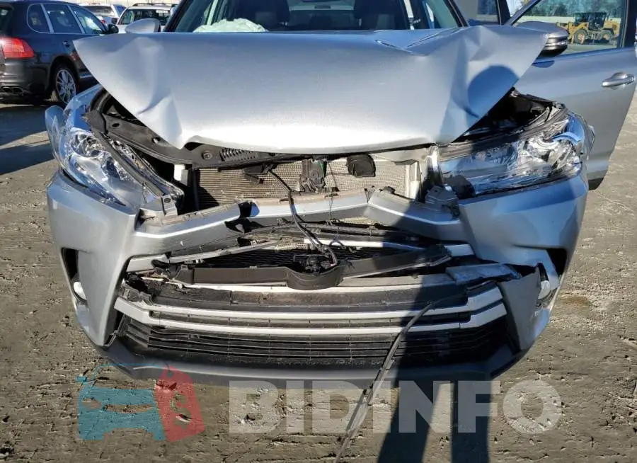 5TDJZRFH9KS589111 Photo# 12