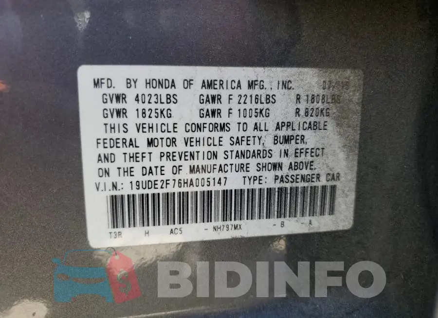 19UDE2F76HA005147 Photo# 12