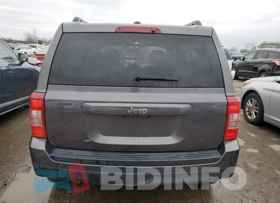 1C4NJPBB1HD157826 Photo# 6