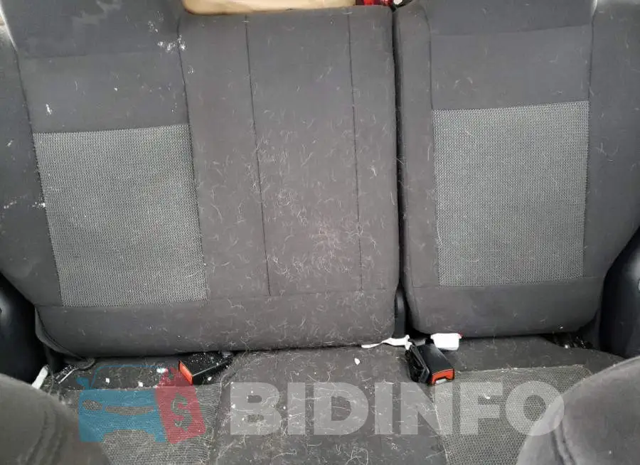1C4NJRBB8FD270746 Photo# 10