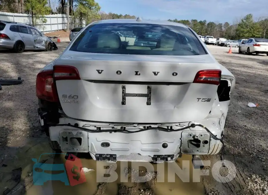 LYV402HM5HB150091 Photo# 6