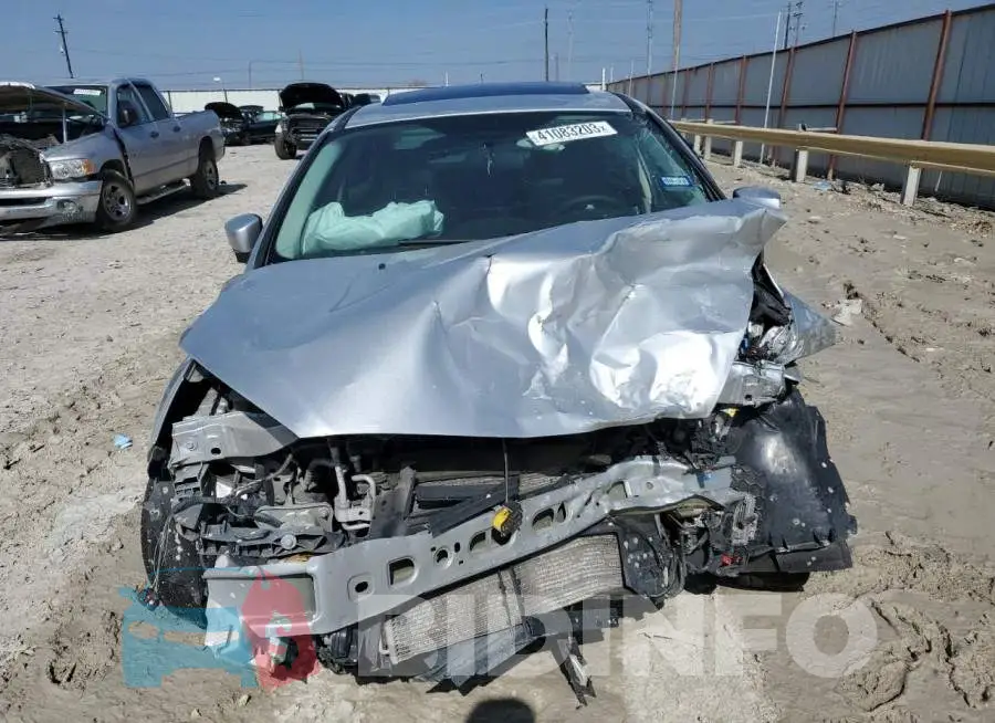 1FADP3F22FL282775 Photo# 5