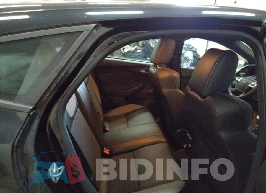 1FADP3L96EL359115 Photo# 10