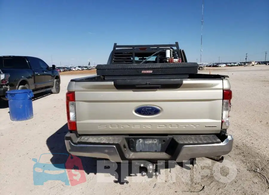 1FT7X2A65HEE94153 Photo# 6