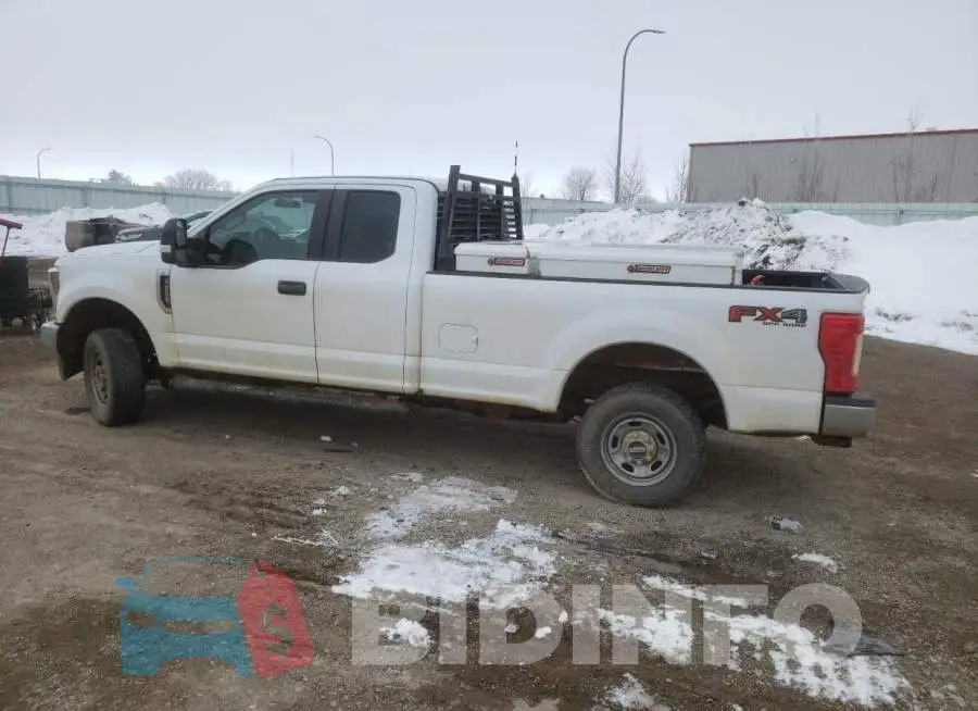 1FT7X2B64JEB31539 Photo# 2