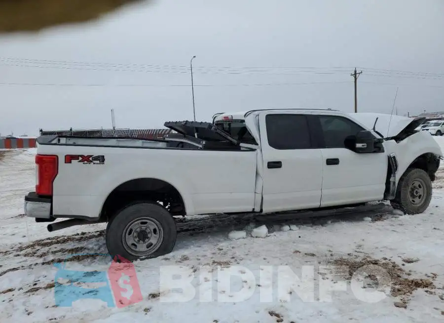 1FT8W3B67JEC01208 Photo# 3