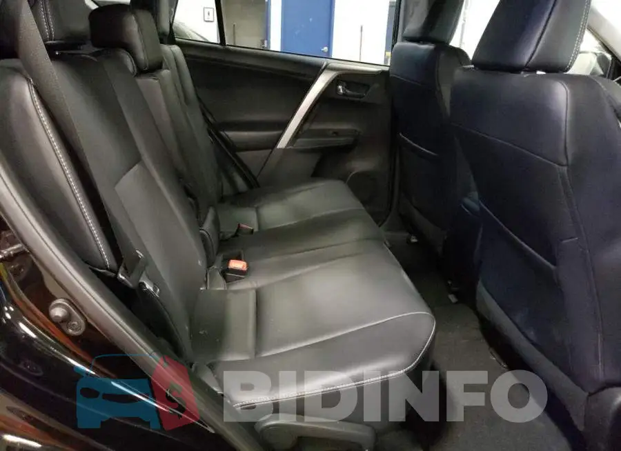 2T3DFREV8FW266038 Photo# 10