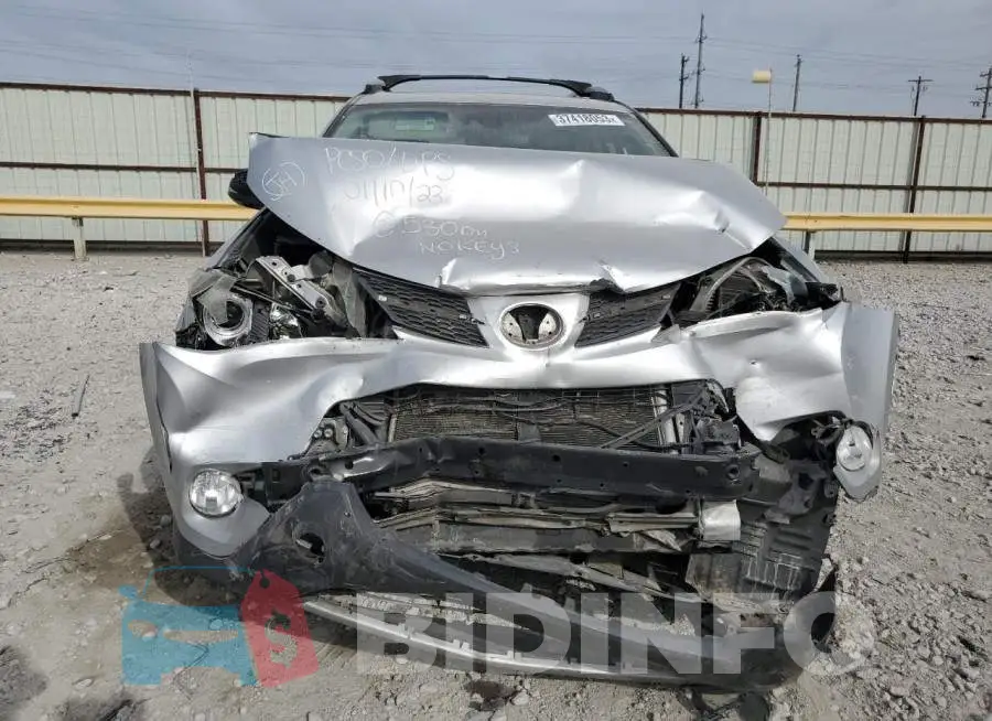 2T3YFREV3EW110747 Photo# 5