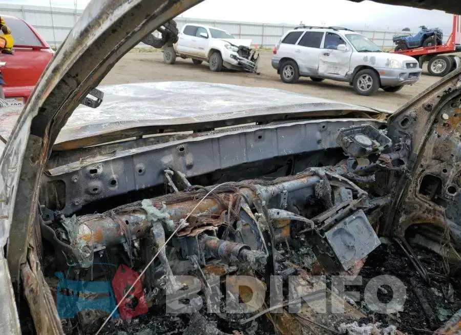 3TMDZ5BN8GM002552 Photo# 8