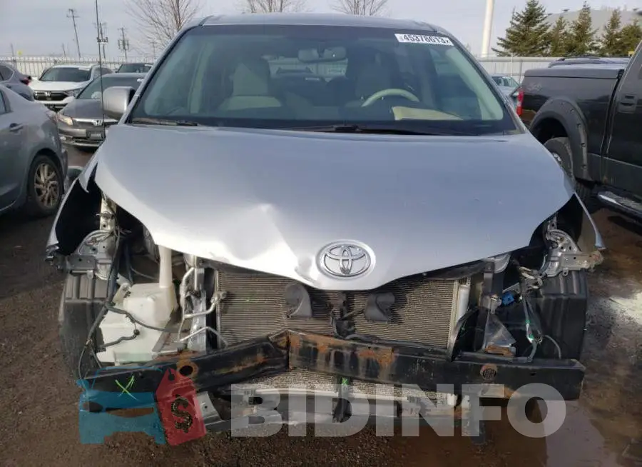 5TDKK3DCXES415257 Photo# 5