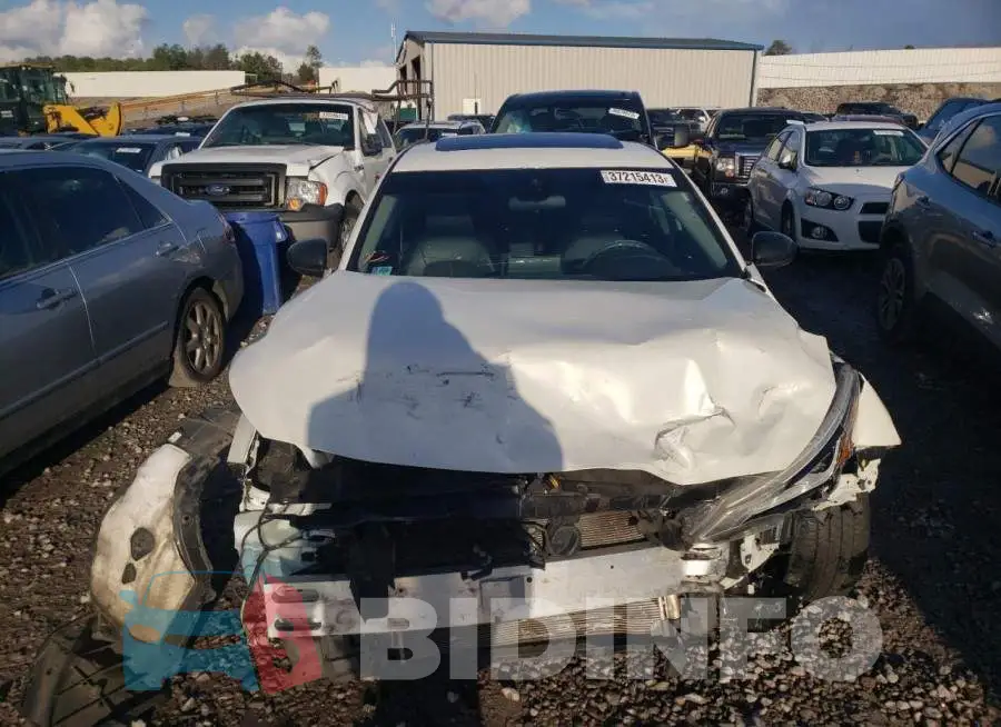 1N4BL4CV8LC174065 Photo# 5