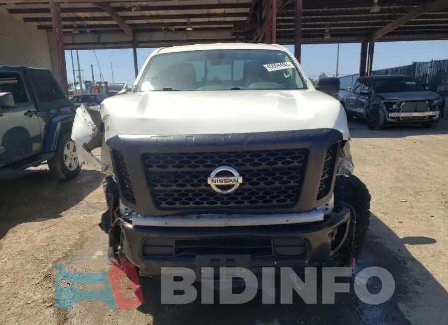1N6BA1C3XHN559813 Photo# 5