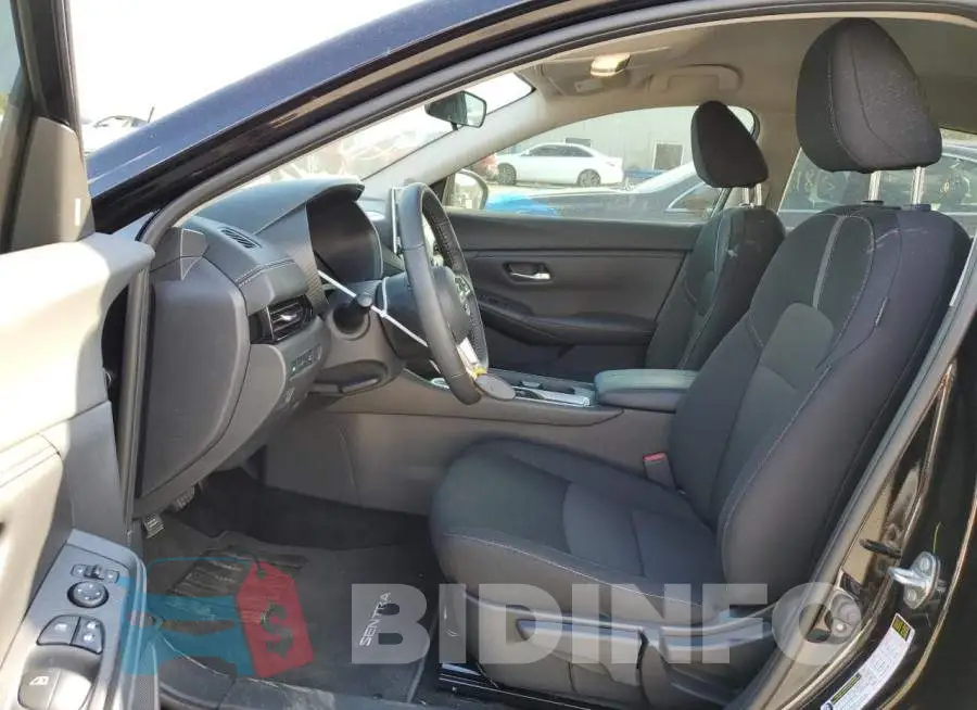 3N1AB8CV8NY298043 Photo# 7