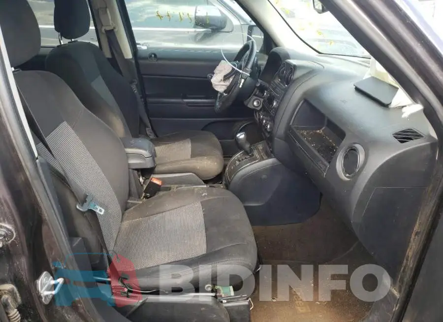 1C4NJPFB6FD263129 Photo# 5