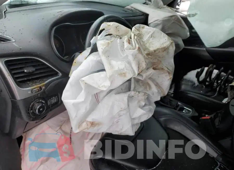 1C4PJMLX2KD477293 Photo# 8