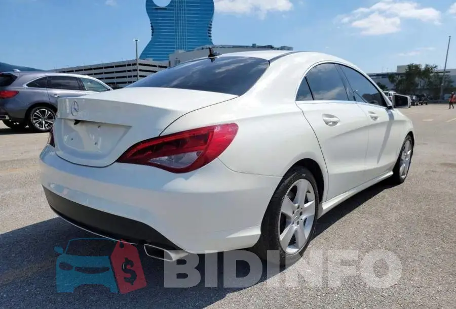 WDDSJ4EB7GN329661 Photo# 4