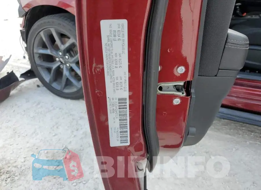 2C3CDXHG3KH573134 Photo# 12