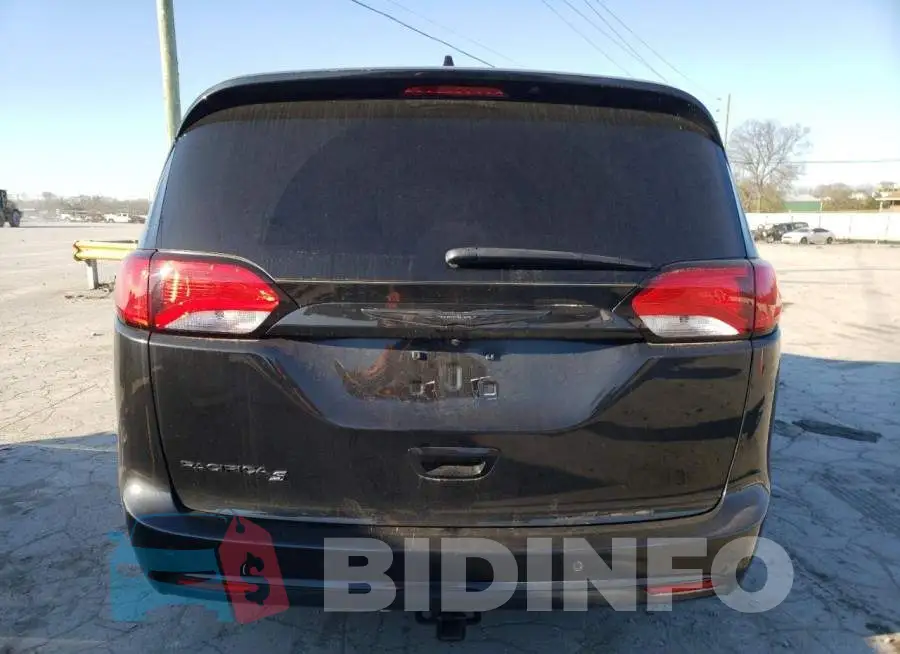 2C4RC1EG3LR126969 Photo# 6