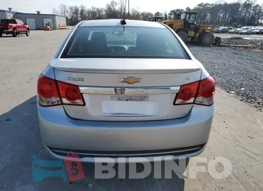 1G1PE5SB2F7101920 Photo# 6