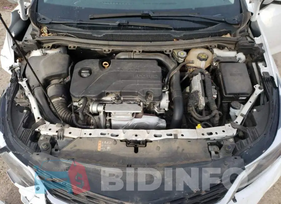 3G1BE6SM1JS598454 Photo# 11