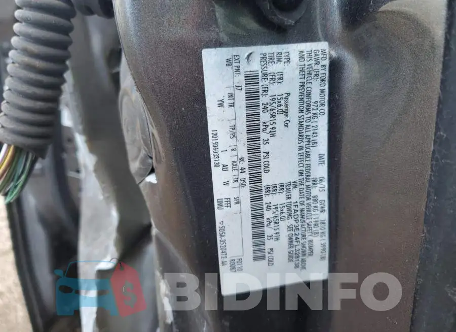 1FADP3E24FL328138 Photo# 13
