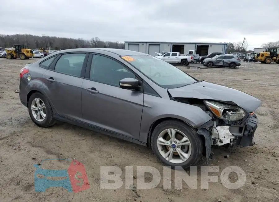 1FADP3F23EL405563 Photo# 4