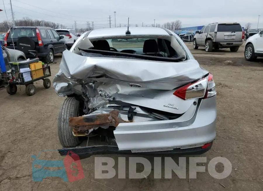 1FADP3F2XEL195107 Photo# 6