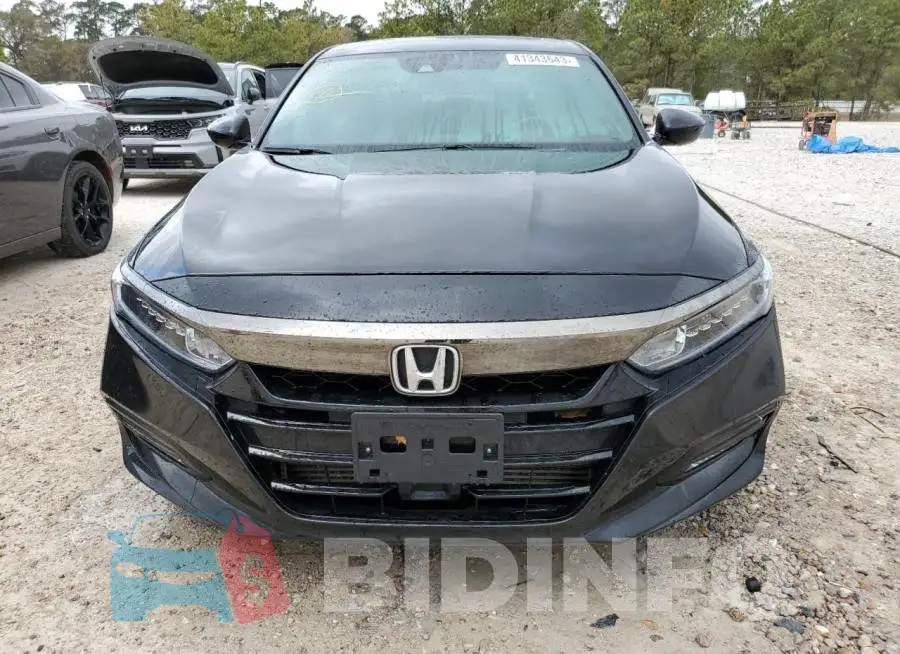 1HGCV2F37JA047342 Photo# 5