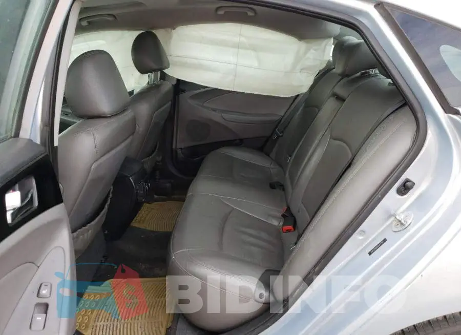 5NPEC4AB8EH827811 Photo# 10