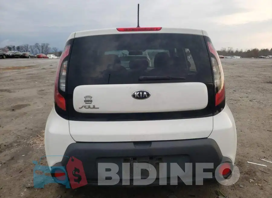KNDJN2A2XF7220828 Photo# 6