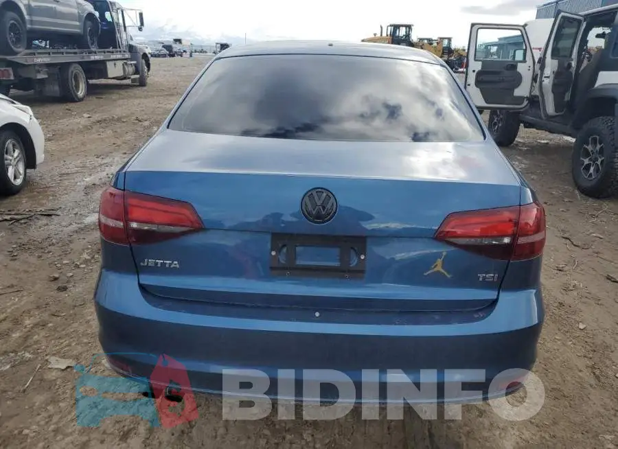 3VW2B7AJ7HM373142 Photo# 6