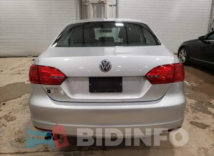 3VW2K7AJ9EM213923 Photo# 6